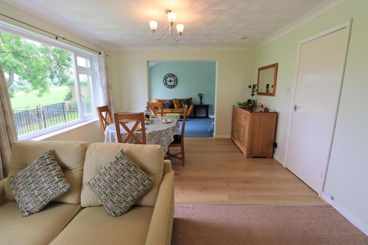 Hilltops Wroxall  Bagian luar foto